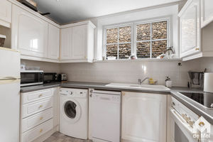 Photo 13- click for photo gallery